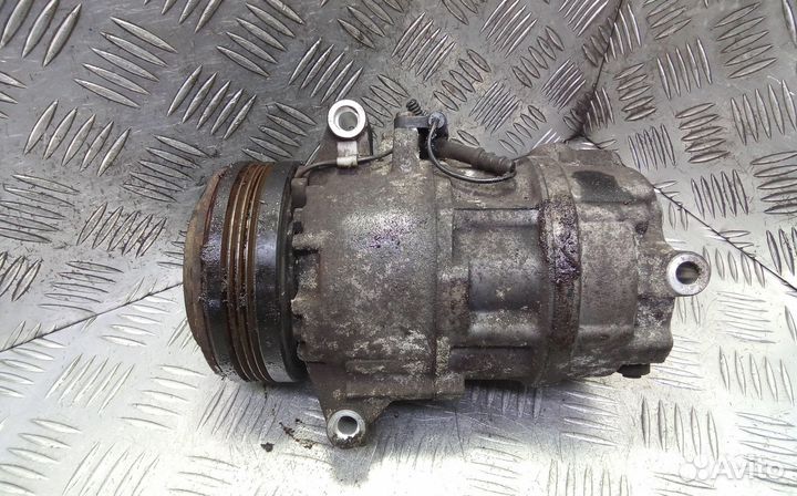 Компрессор кондиционера BMW X3 E83 2005