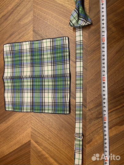 Бабочка и нагрудный платок