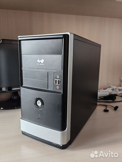 Xeon E5430; 8 GB; SSD