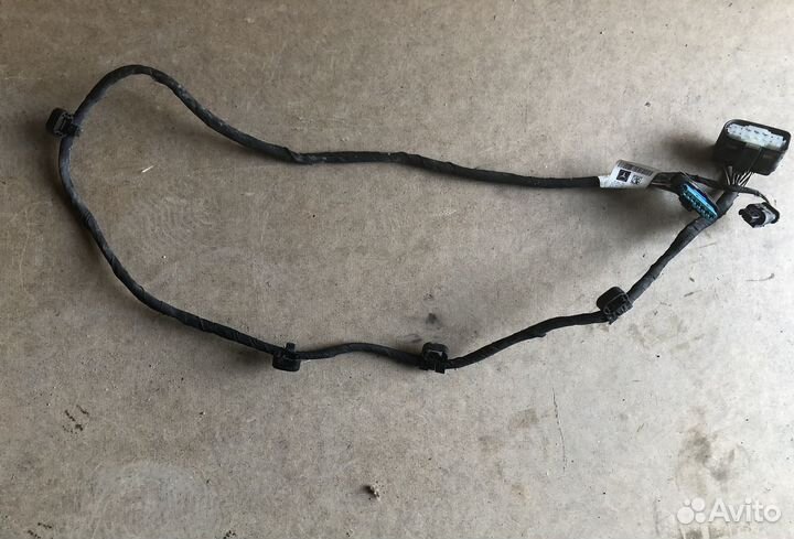 Проводка на топливный бак V167 GLE 5.3