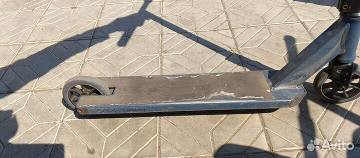 Трюковой самокат бу xaos leviathan