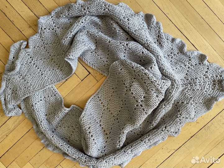Шаль вязаная шерстяная
