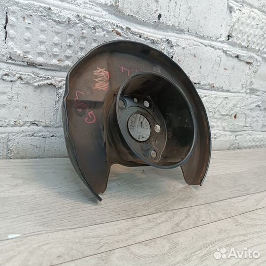 Кожух тормозного диска задний левый Honda Jazz GD