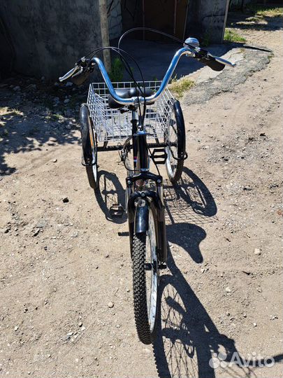 Трехколесный велосипед новый