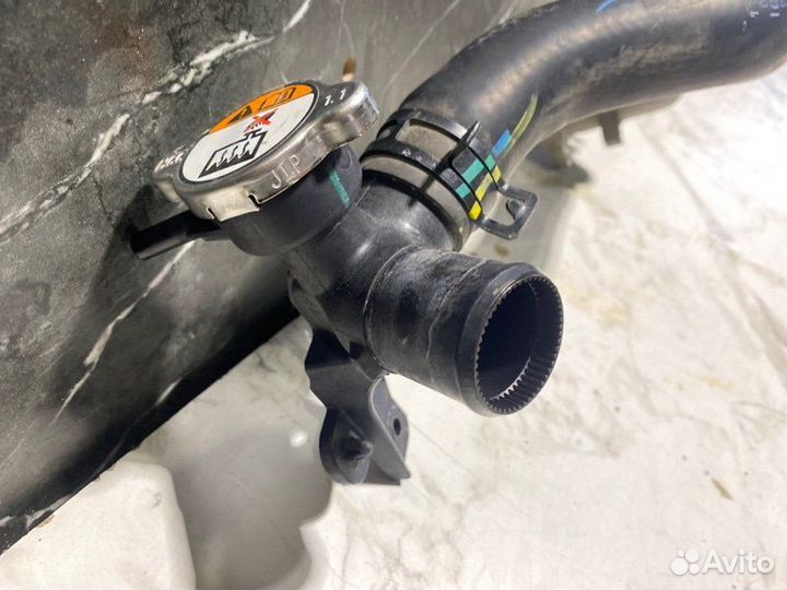 Горловина радиатора Kia Ceed JD G4FA 2015