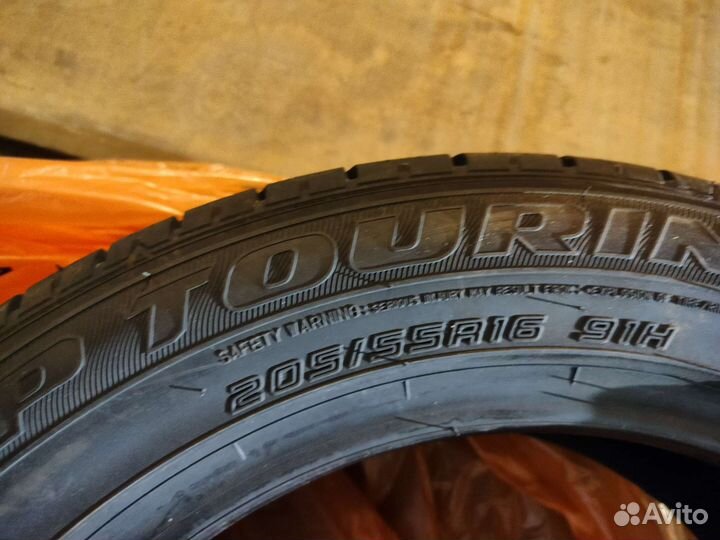 Dunlop SP Touring T1 205/55 R16