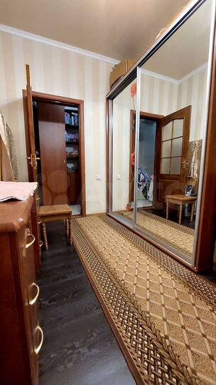 2-к. квартира, 52 м², 1/4 эт.