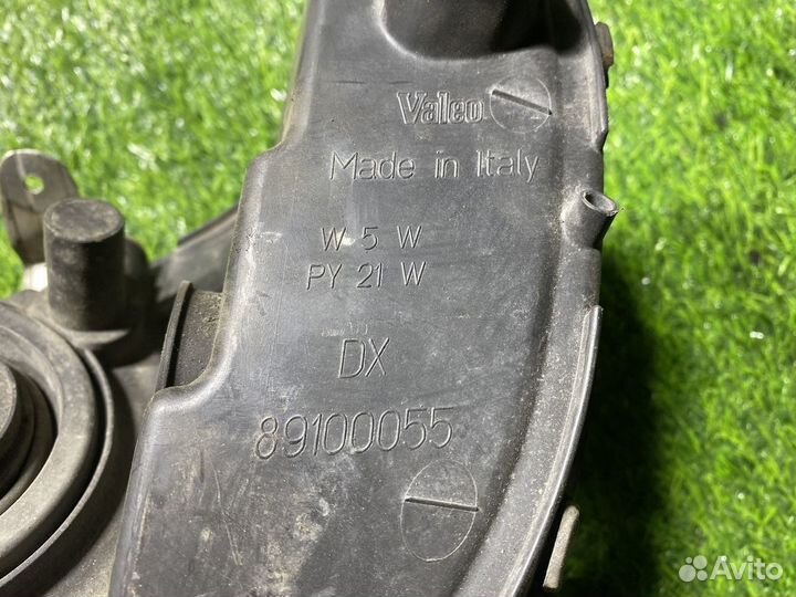 Фара передняя правая Opel Zafira A