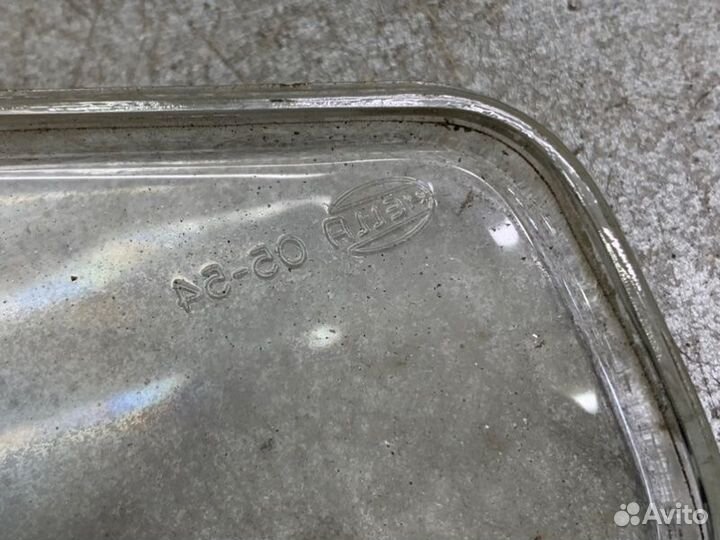 Стекло противотуманной фары переднее правое Toyota