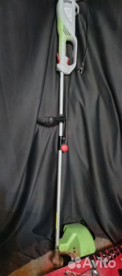 Триммер садовый электрический б/у