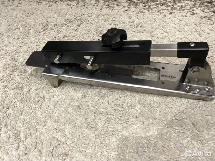 Крепление для датчика эхолота lowrance