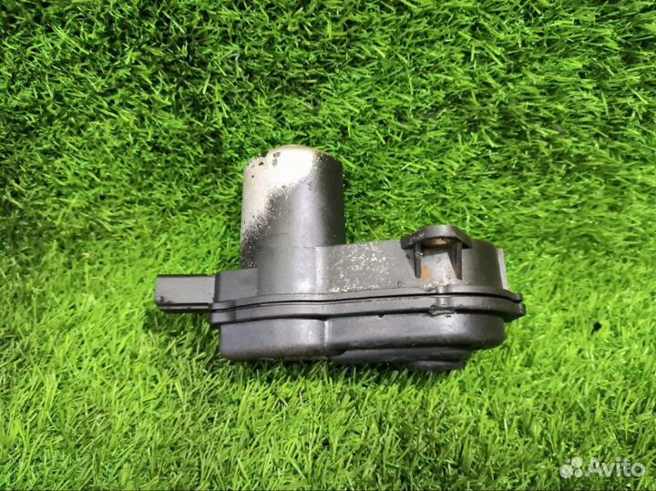 Мотор стояночного тормоза Audi A6 C7