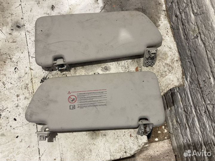 Козырек солнцезащитный (внутри) к-кт Peugeot 3008