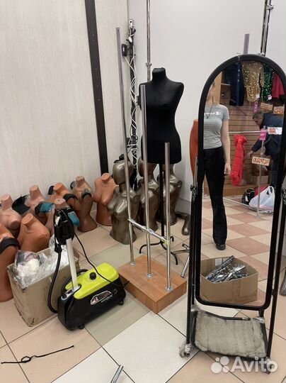 Манекены бюсты пластиковые подставки