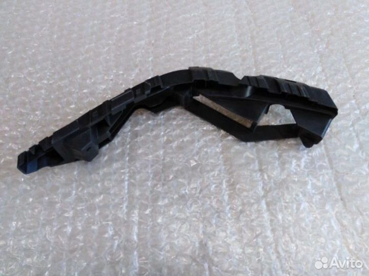 Кронштейн бампера передний левый Renault Megane