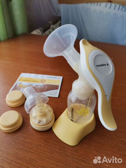 Молокоотсос medela ручной