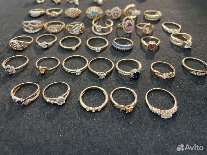 Ювелирные изделия из золота с бриллиантами