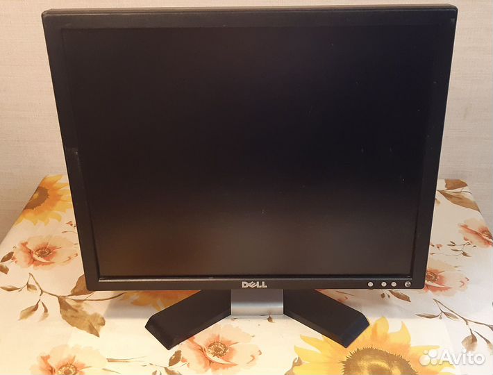 Монитор LCD Dell 19