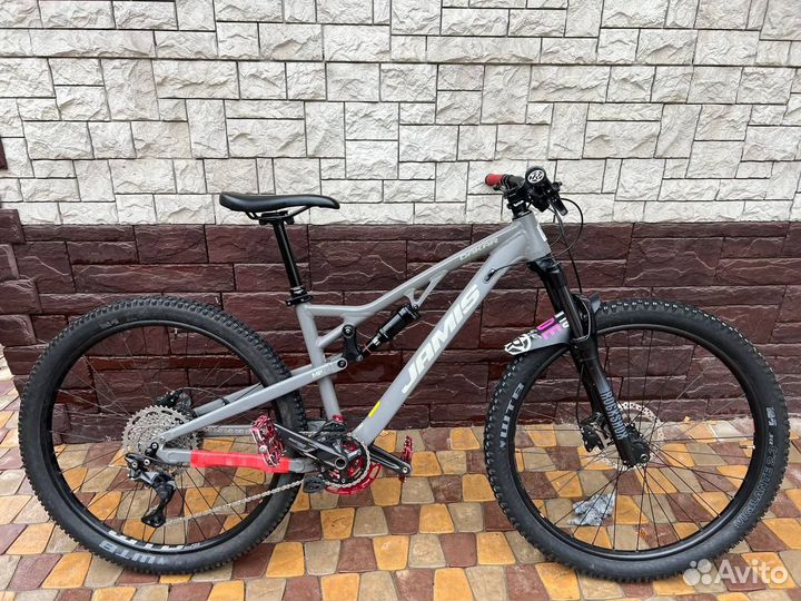 Велосипел Jamis dakar 2021 mp2