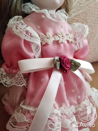 Коллекционная фарфоровая кукла 90-х гг Remeco