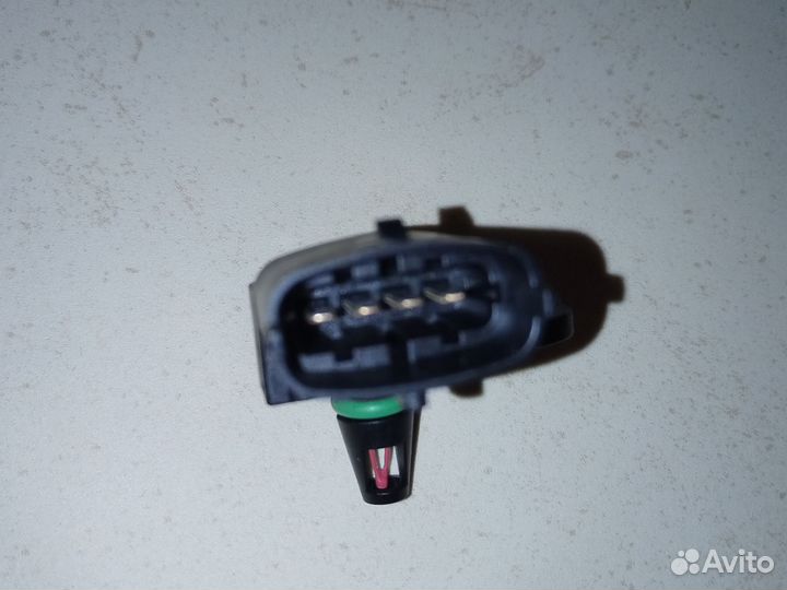 Продам датчик атмосферного давления LADA Vesta