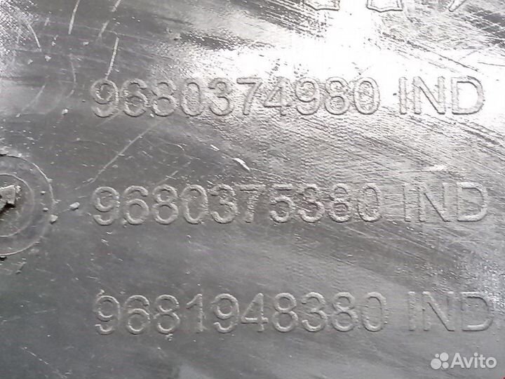 Подкрылок для Peugeot-Citroen 308