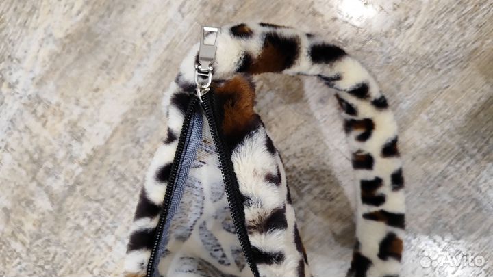 Две сумочки вельвет и искусственный мех