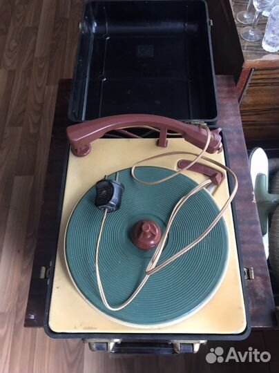 Проигрыватель Эльфа