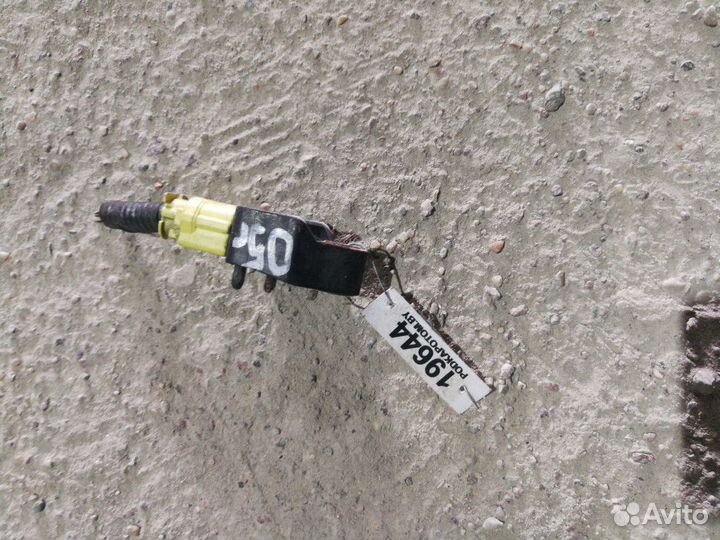 Датчик удара Toyota Solara 2