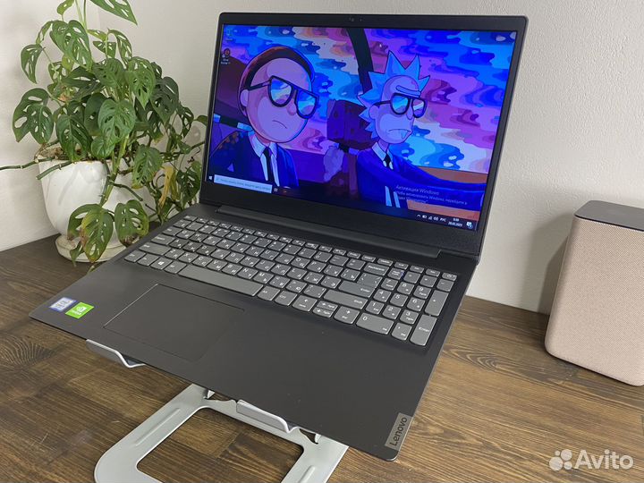 Тонкий игровой ноутбук Lenovo i3-7/12gb/SSD/MX110