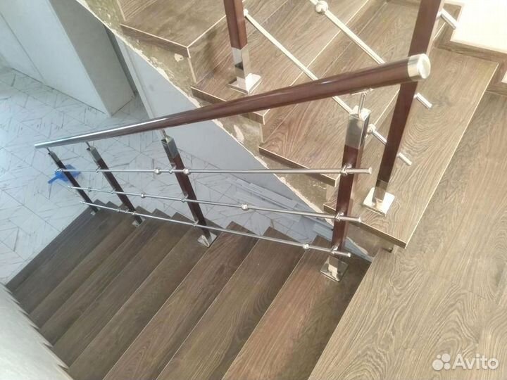 Перила для лестниц