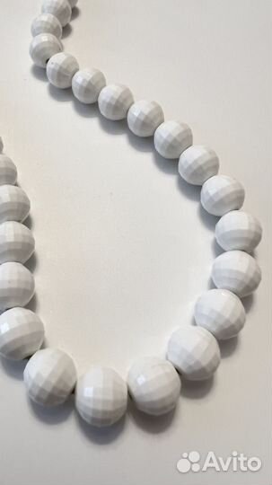 Бусы колье белые винтаж monet США