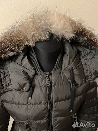 Пуховик женский зимний Moncler