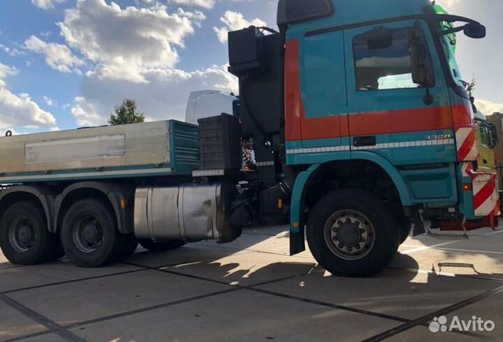 В разборке грузовик Mercedes,Actros mpiii 2009-201