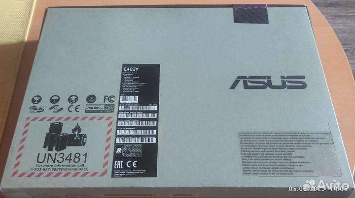 Ноутбук asus E402Y