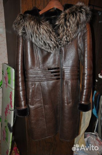 Искусственная дублёнка с капюшоном