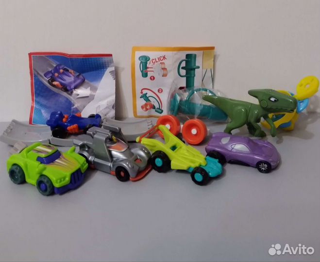 Игрушка из киндера