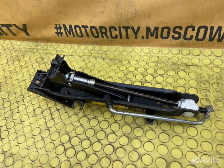 Домкрат Mercedes-Benz Ml-Class W163 M112.970 3.7