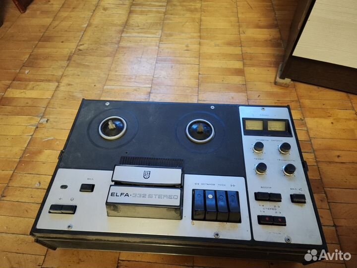 Катушечный магнитофон Эльфа 332