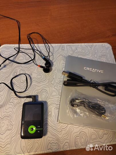 Mp3 плеер creative Zen v plus, с нерабочим экраном