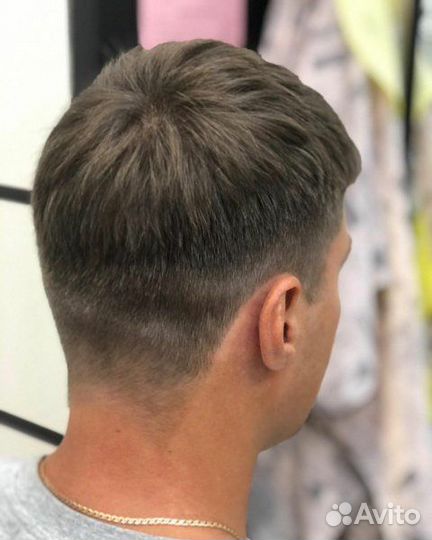 Модель на стрижку