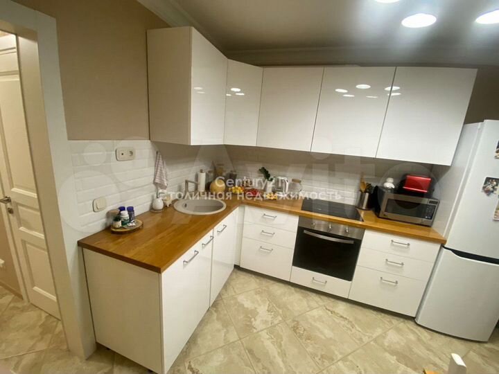 2-к. квартира, 60,7 м², 7/17 эт.
