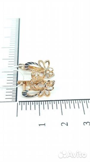 Золотые серьги с фианитом