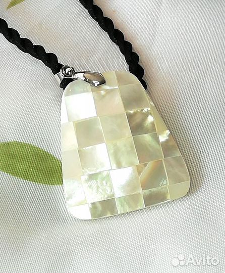 Кулоны на шнурке 45+6см, 60см с перламутром П047