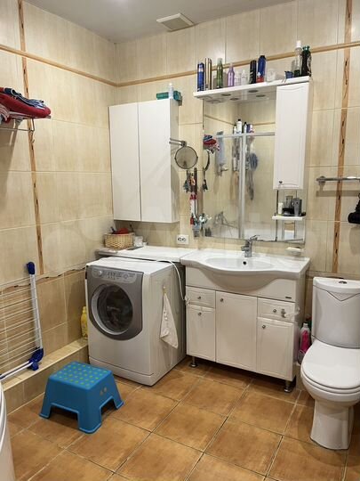 2-к. квартира, 98,3 м², 2/4 эт.