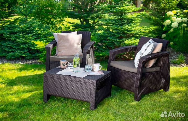 Креслоиз ротанга