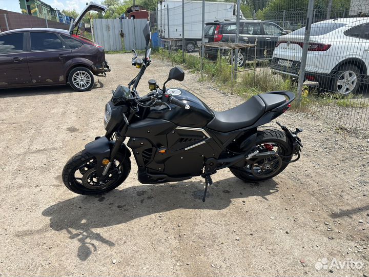 Электромотоцикл Diavel M-PRO