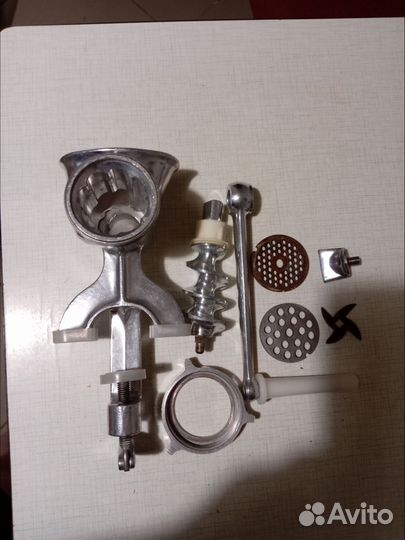 Мясорубка ручная