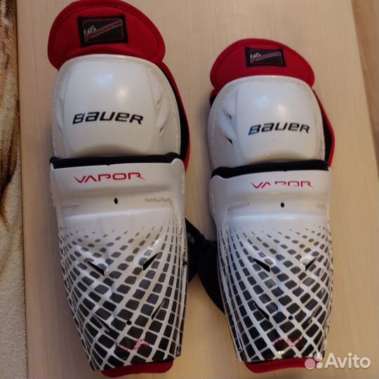 Щитки хоккейные