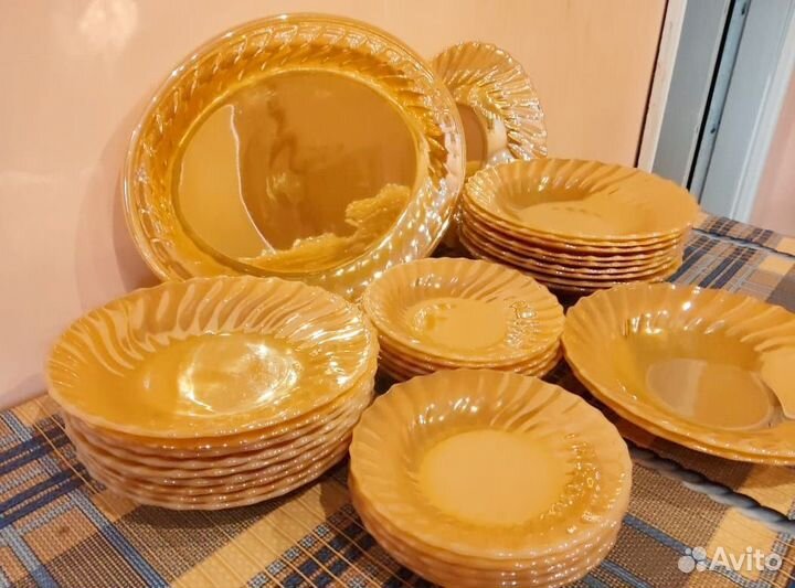 Набор тарелок